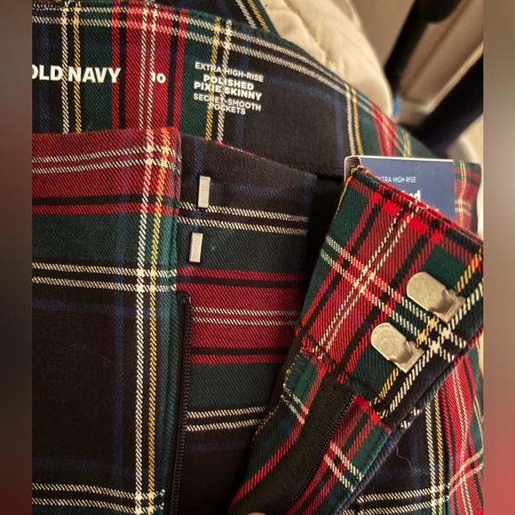 Old Navy Extra High Rise Polished Pixie Skinny pants Christmas Holiday Plaid - Picture 3 of 4
